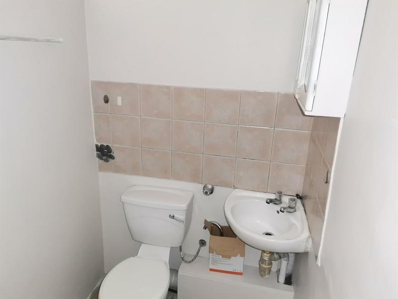 To Let 1 Bedroom Property for Rent in Sonstraal Western Cape
